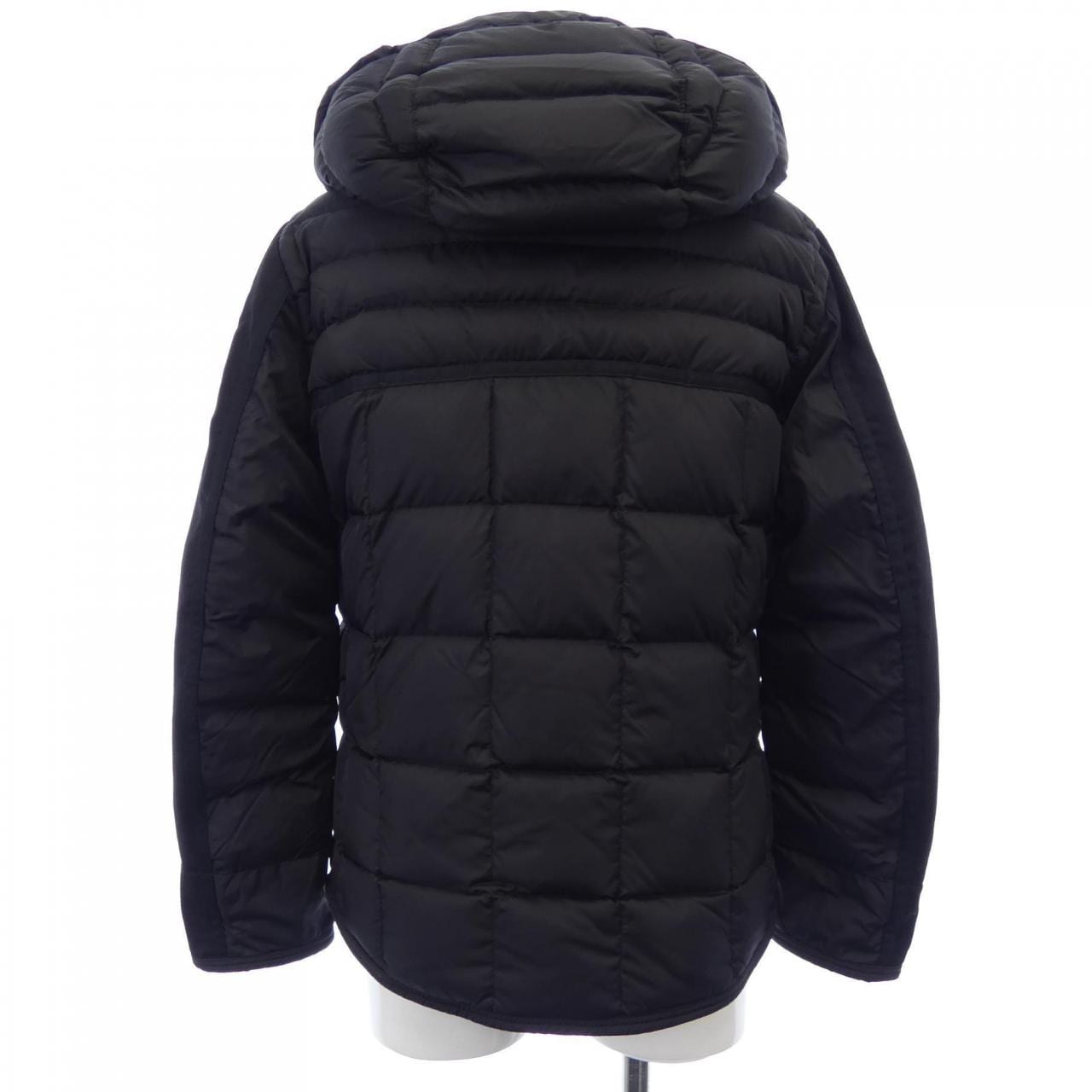 モンクレール MONCLER ダウンジャケット