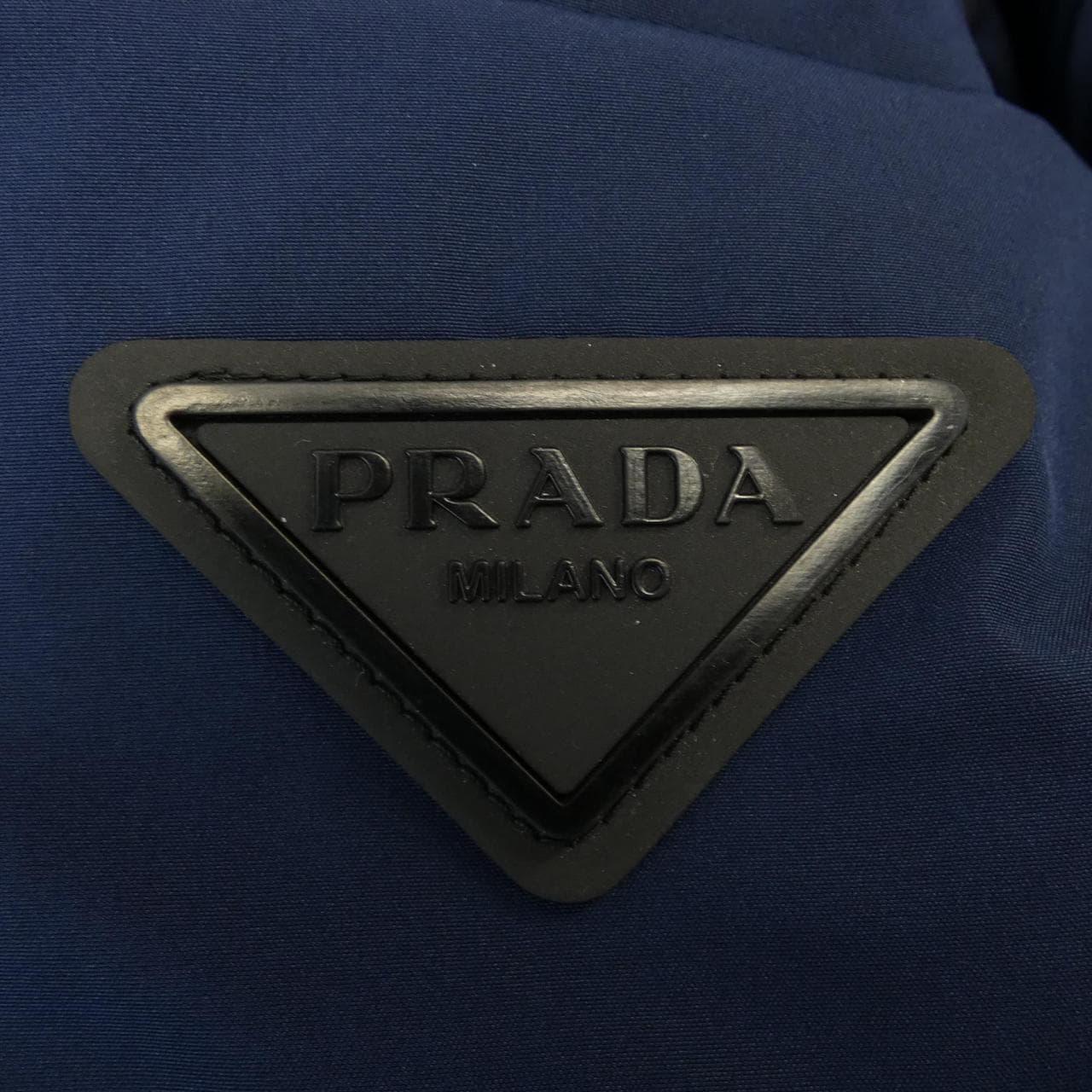 プラダ PRADA SGN962 ダウンジャケット