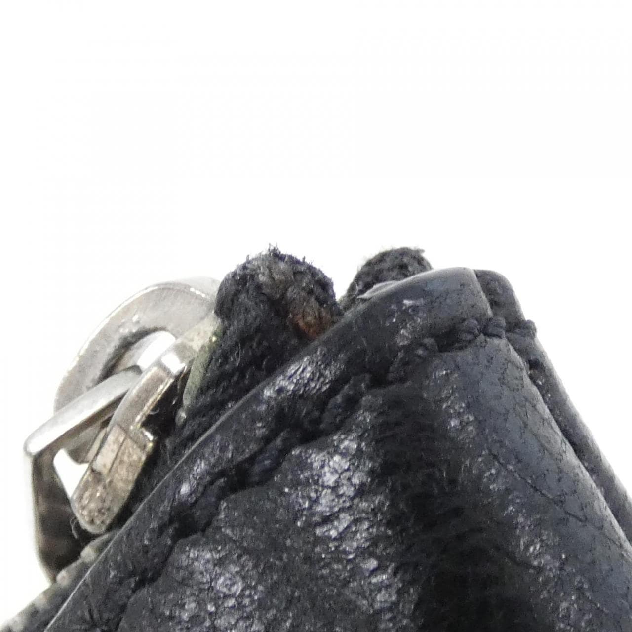 バレンシアガ THE CLIP M 273022 D9H04 バッグ