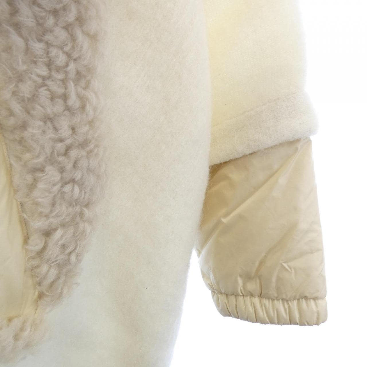 モンクレールグルノーブル MONCLER GRENOBLE 20983G00004 ダウンジャケット