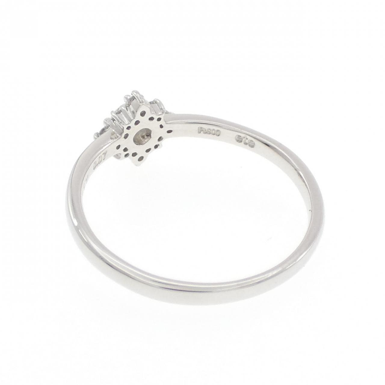 エテ ダイヤモンド リング 0.117CT