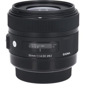 シグマＳＡ３０ｍｍ　Ｆ１．４ＤＣ　ＨＳＭ（Ａ）