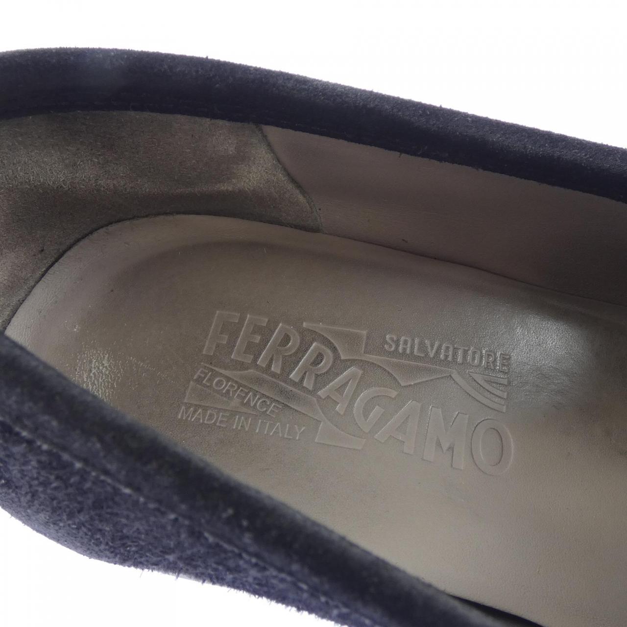 サルヴァトーレフェラガモ SALVATORE FERRAGAMO 054617 シューズ