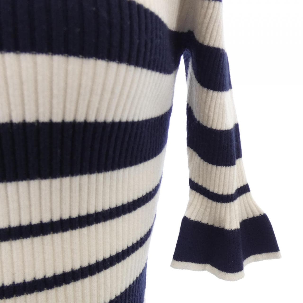 サヤカディヴィス SAYAKADAVIS トップス