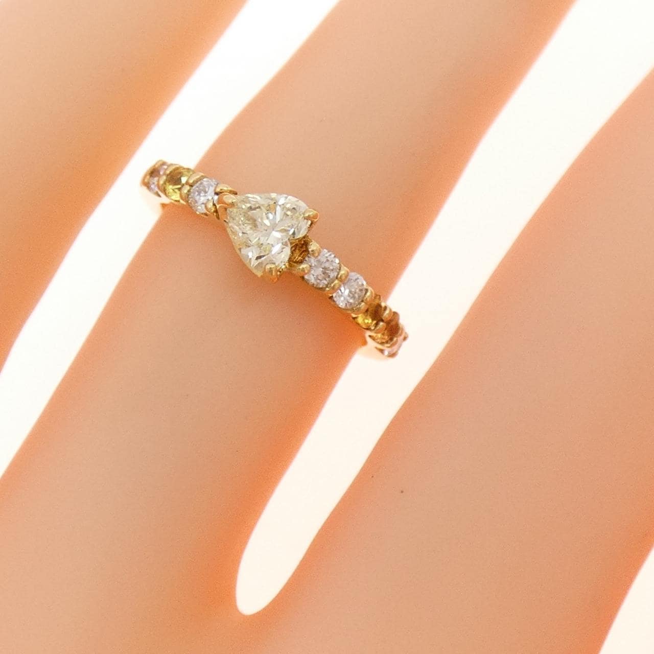 Sirena Azzurro心形鑽石戒指 0.318CT