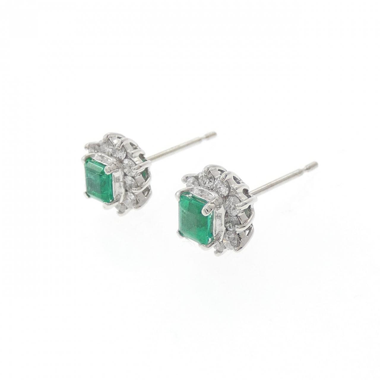 PT900翡翠耳钉0.41CT