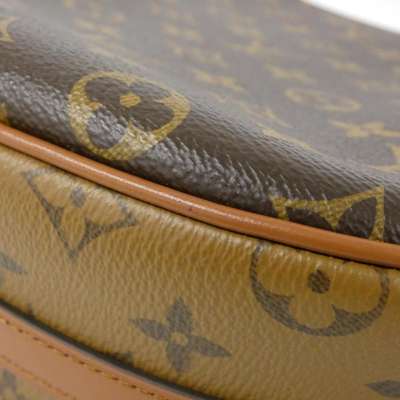 ルイヴィトン モノグラム リバース ループ ホーボー M46311 ショルダーバッグ