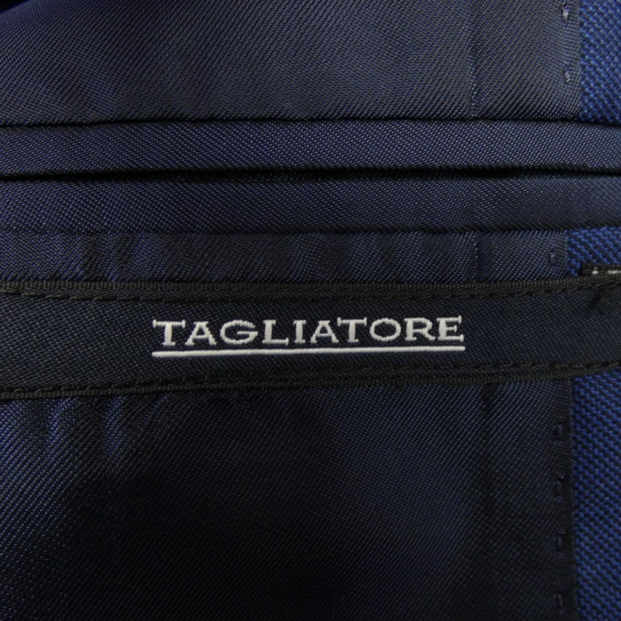 タリアトーレ TAGLIATORE スーツ