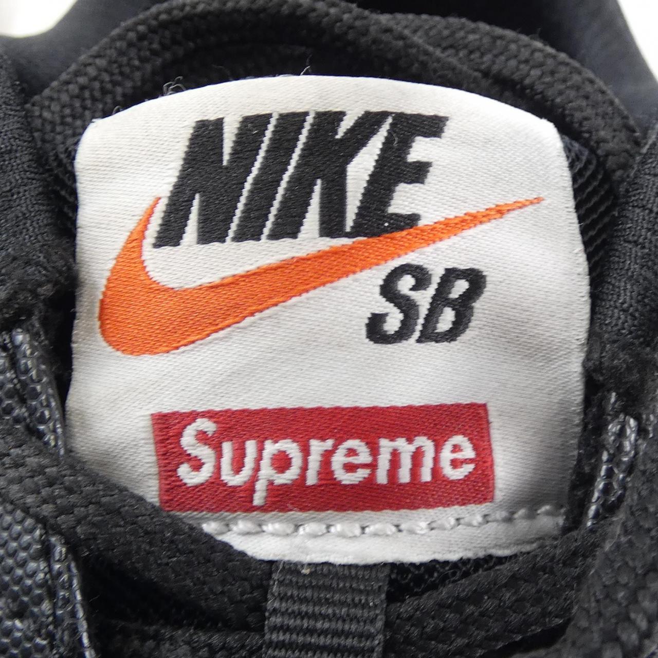 ナイキシュプリーム NIKE×SUPREME スニーカー