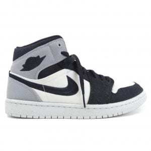 ナイキ NIKE スニーカー