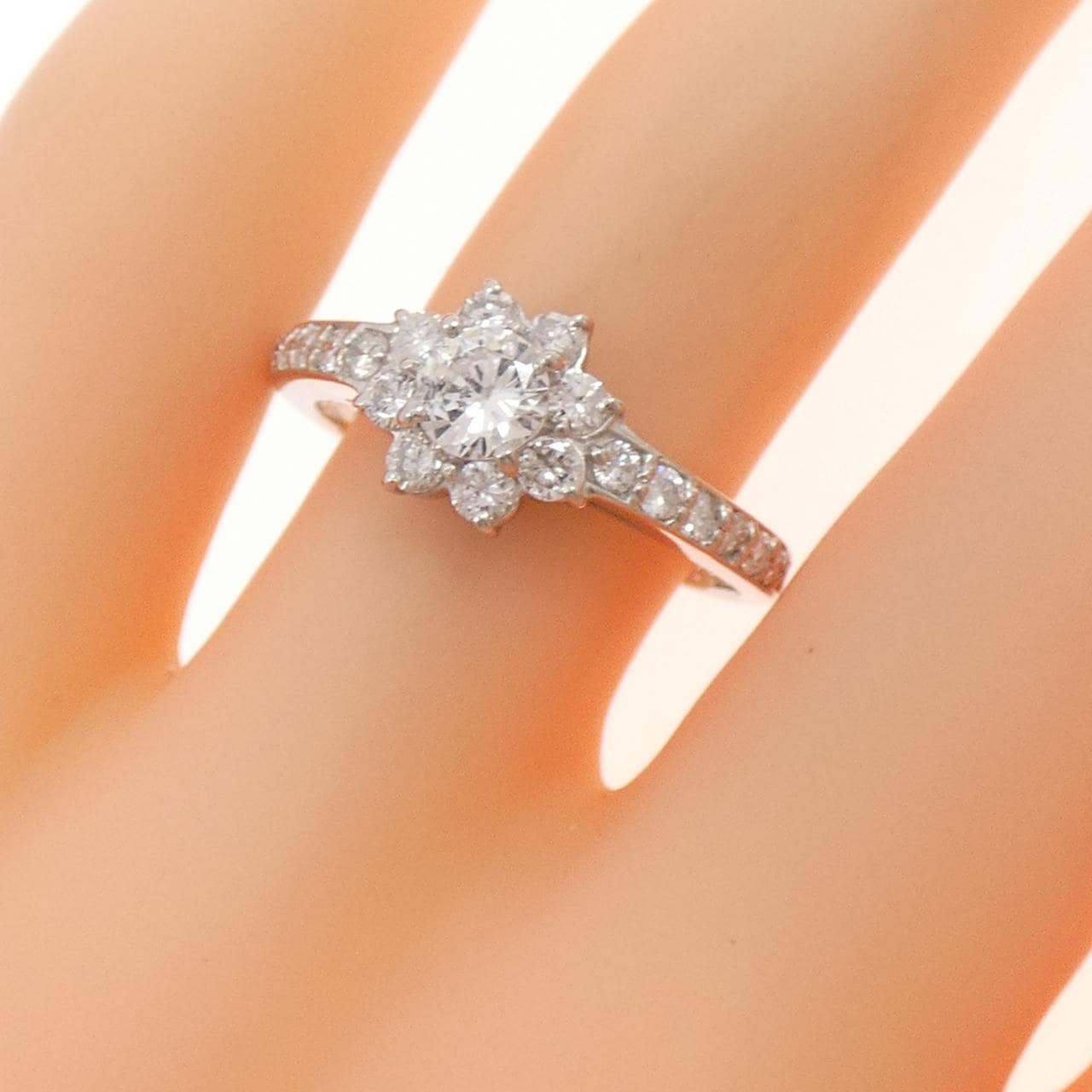 PT900 ダイヤモンド リング 0.318CT