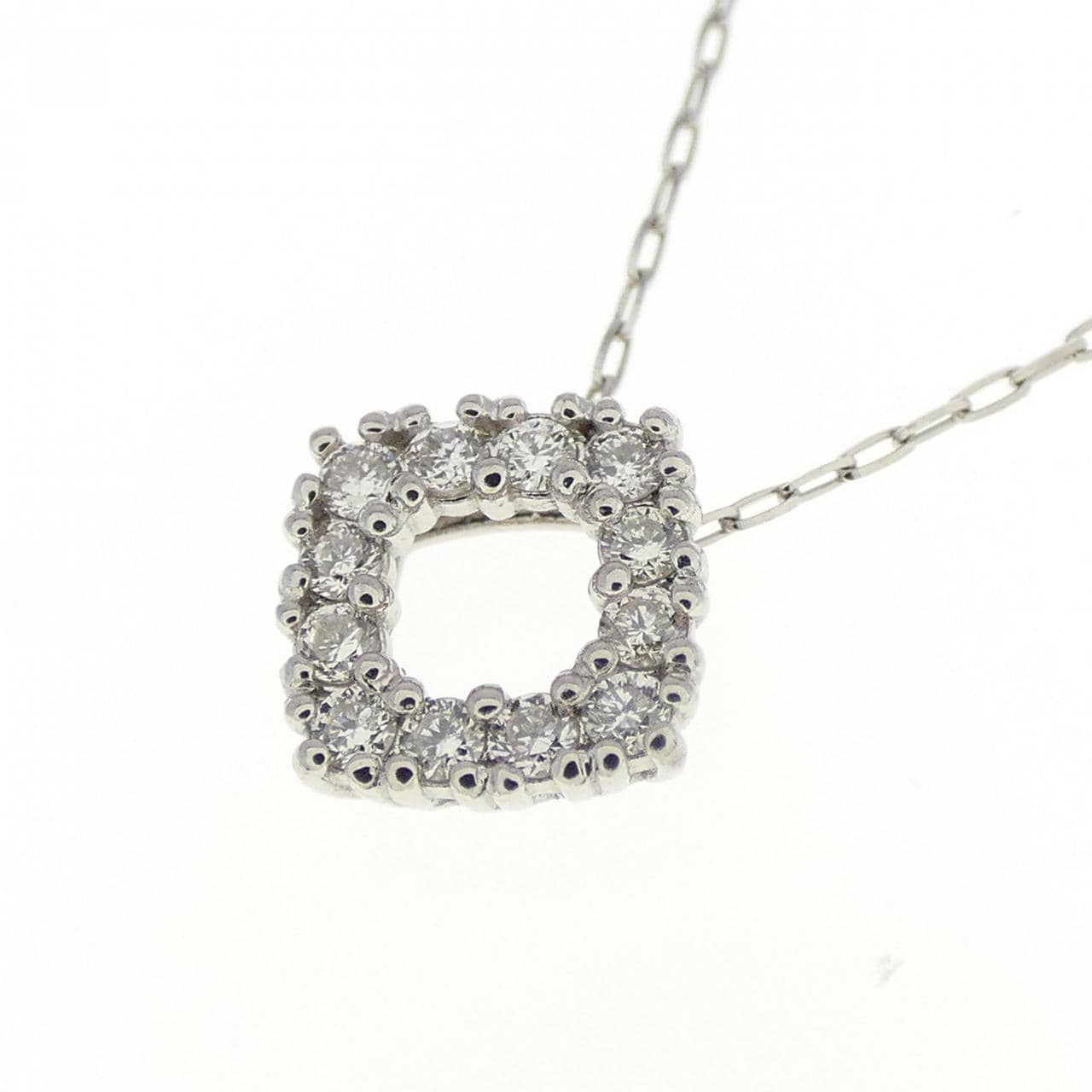 [BRAND NEW] PT Diamond Necklace 0.10CT