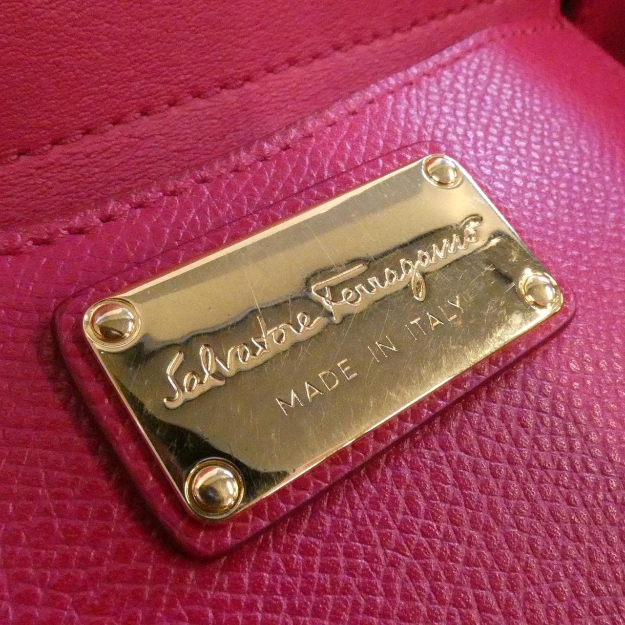 サルヴァトーレフェラガモ 21 G646 バッグ