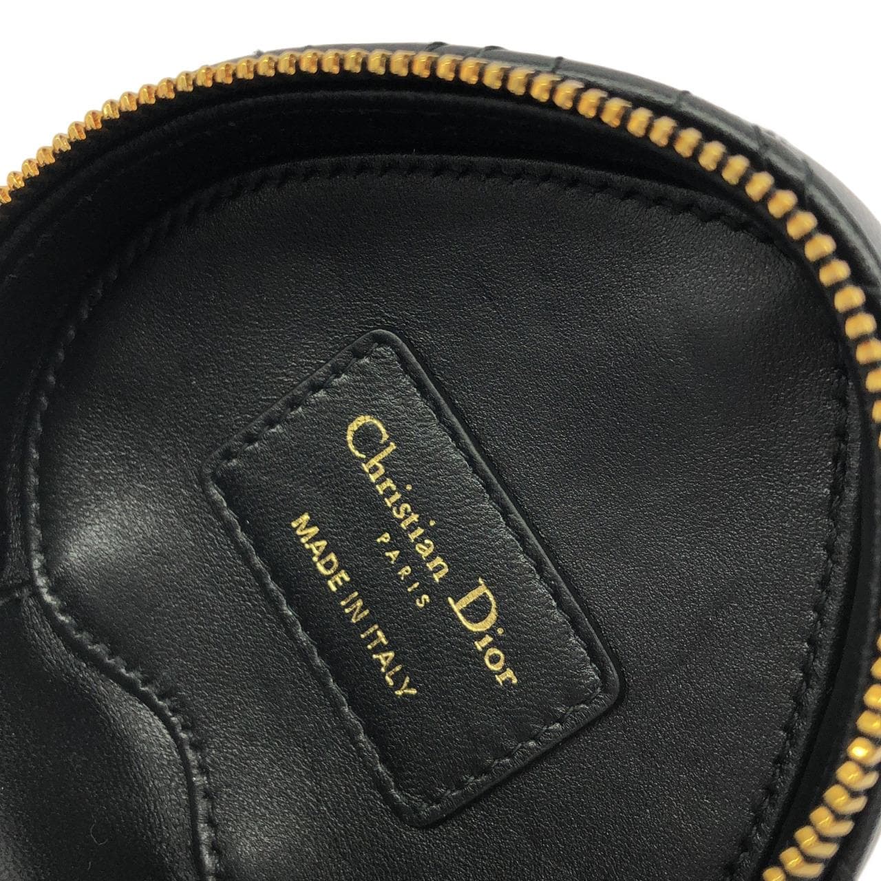 クリスチャンディオール DIORAMOUR ディオール カロ S5191UNIQ ショルダーバッグ