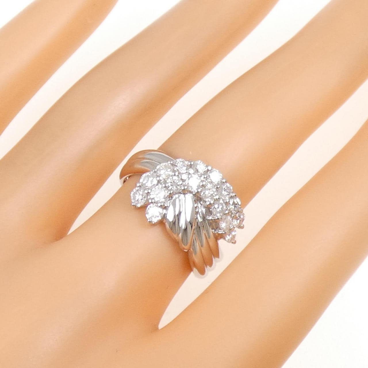 PT900 ダイヤモンド リング 1.01CT