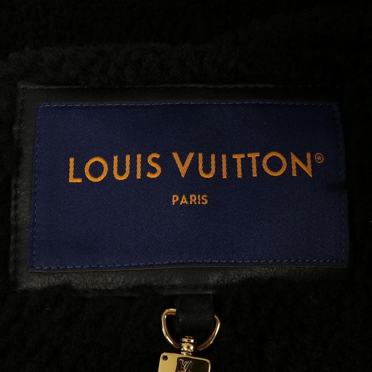 ルイヴィトン LOUIS VUITTON シアリングエンボスモノグラム HJL62EYGL ムートンジャケット