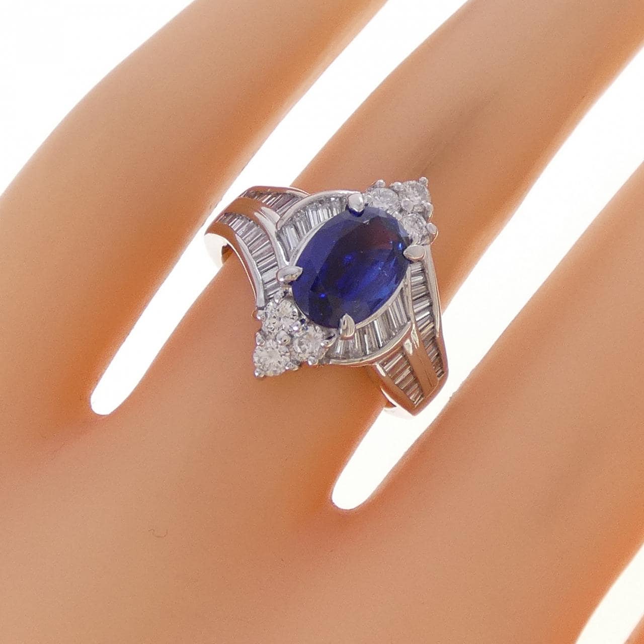 PT900 サファイヤ リング 1.97CT