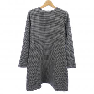 アーペーセー A.P.C. ワンピース