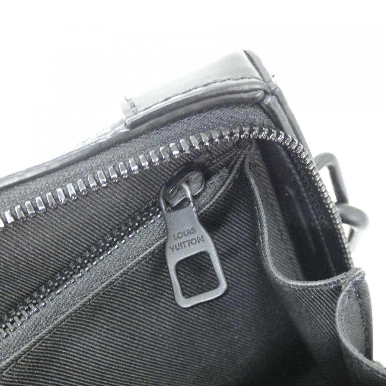 ルイヴィトン トリヨン モノグラム ソフトトランク ウォレット M80224 ショルダーバッグ