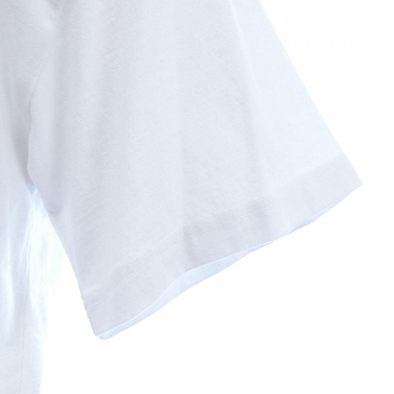 サカイ SACAI ERIC HAZE 23-0464S UNISEX Tシャツ