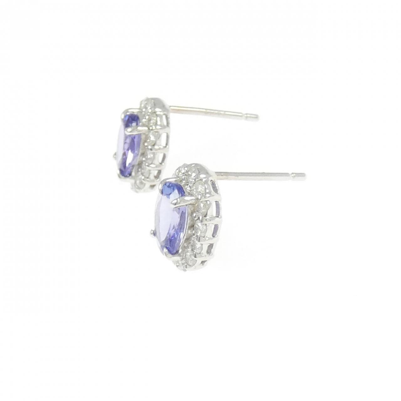 K18WG Tanzanite Earrings 1.36CT