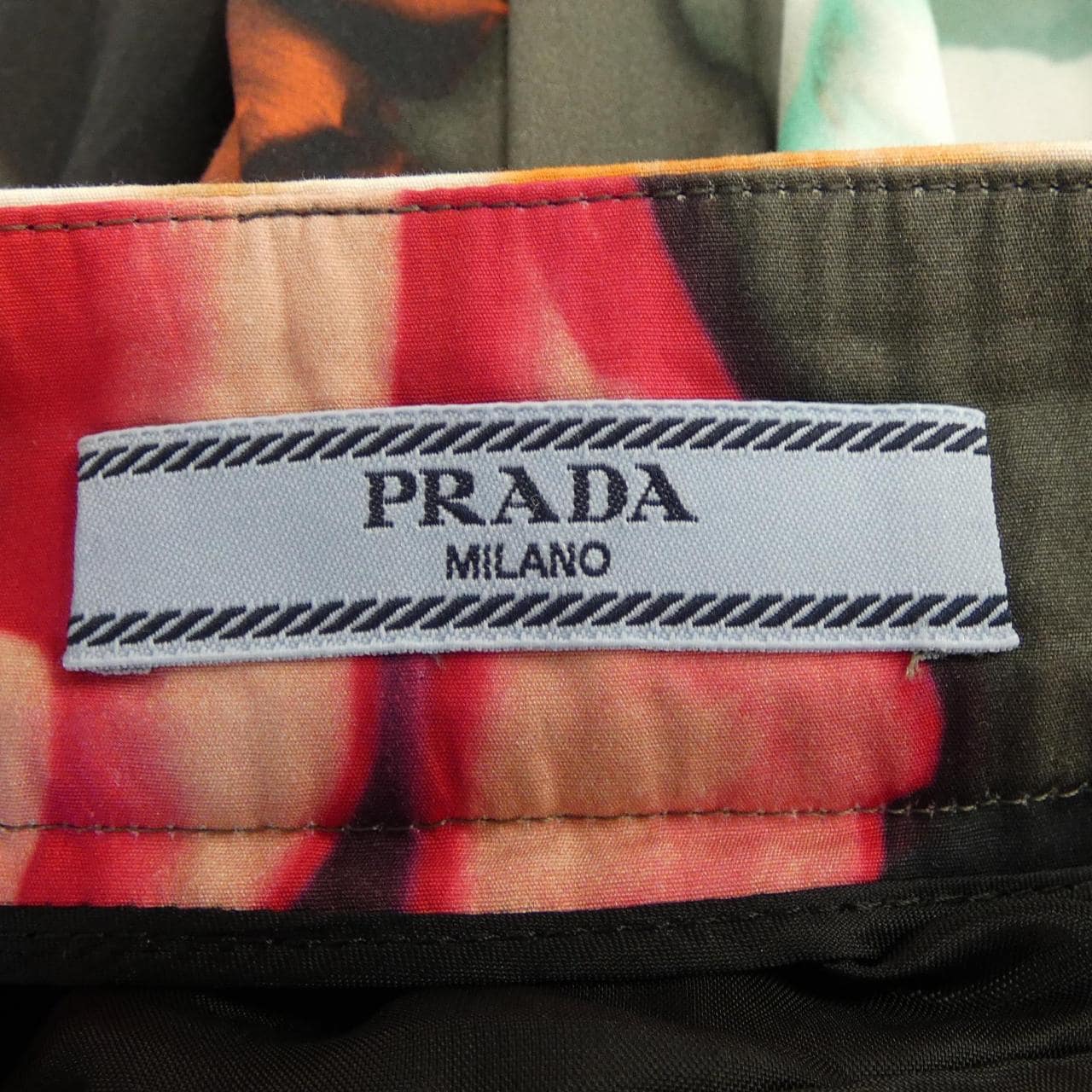 プラダ PRADA P136Q S192 1VLY スカート