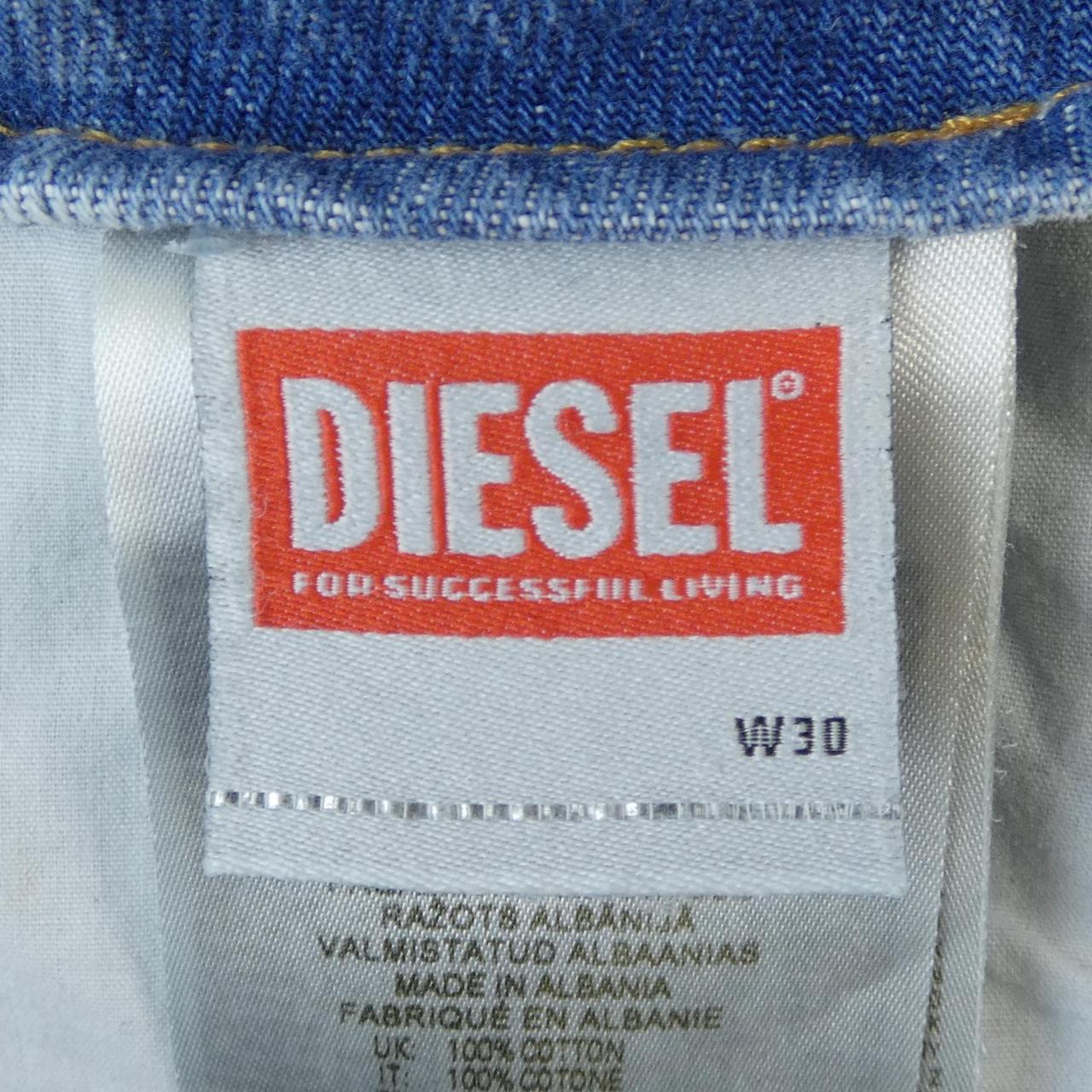 ディーゼル DIESEL ジーンズ