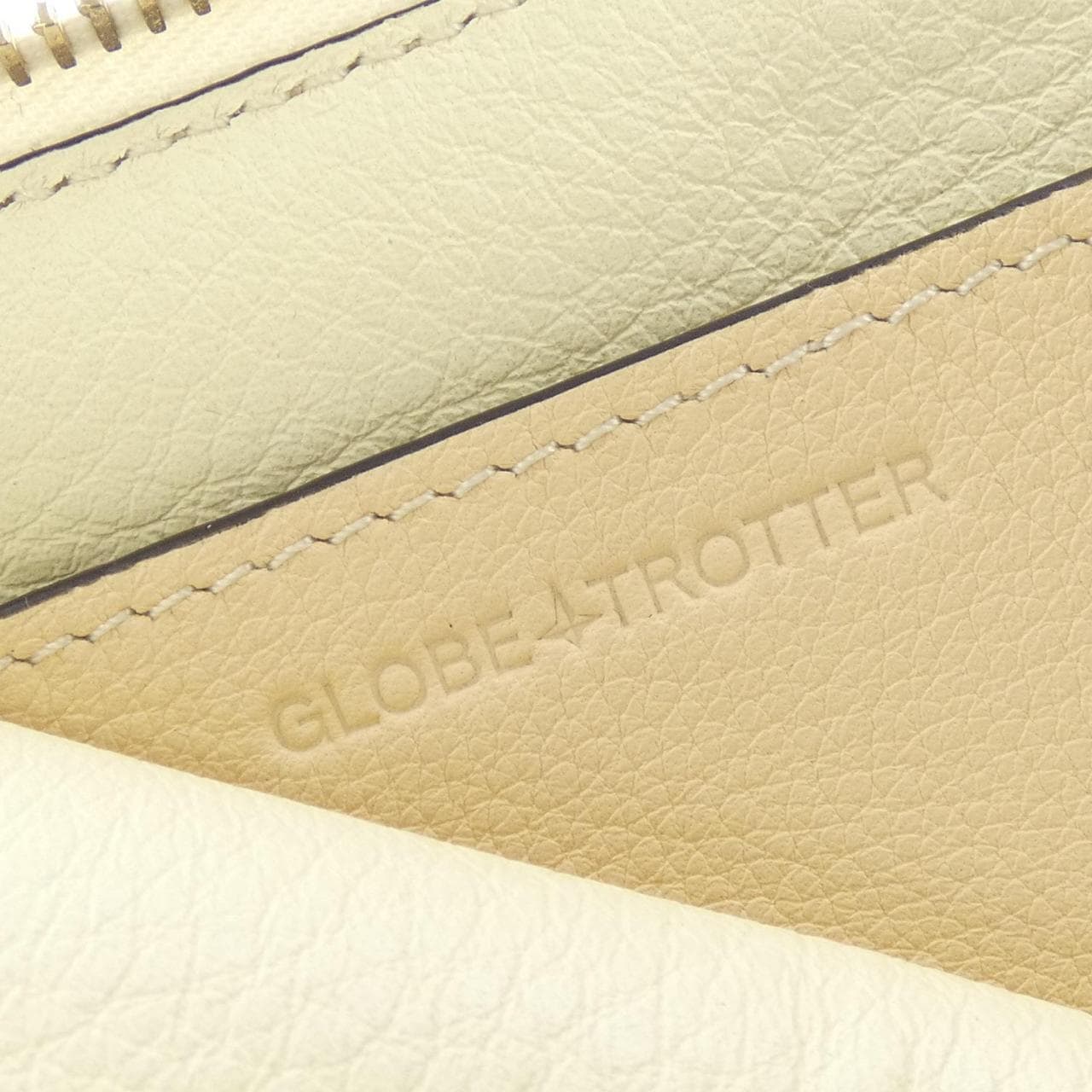 グローブトロッター GLOBE TROTTER WALLET