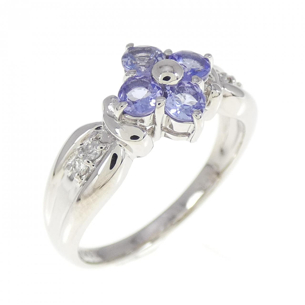 PT flower Tanzanite ring