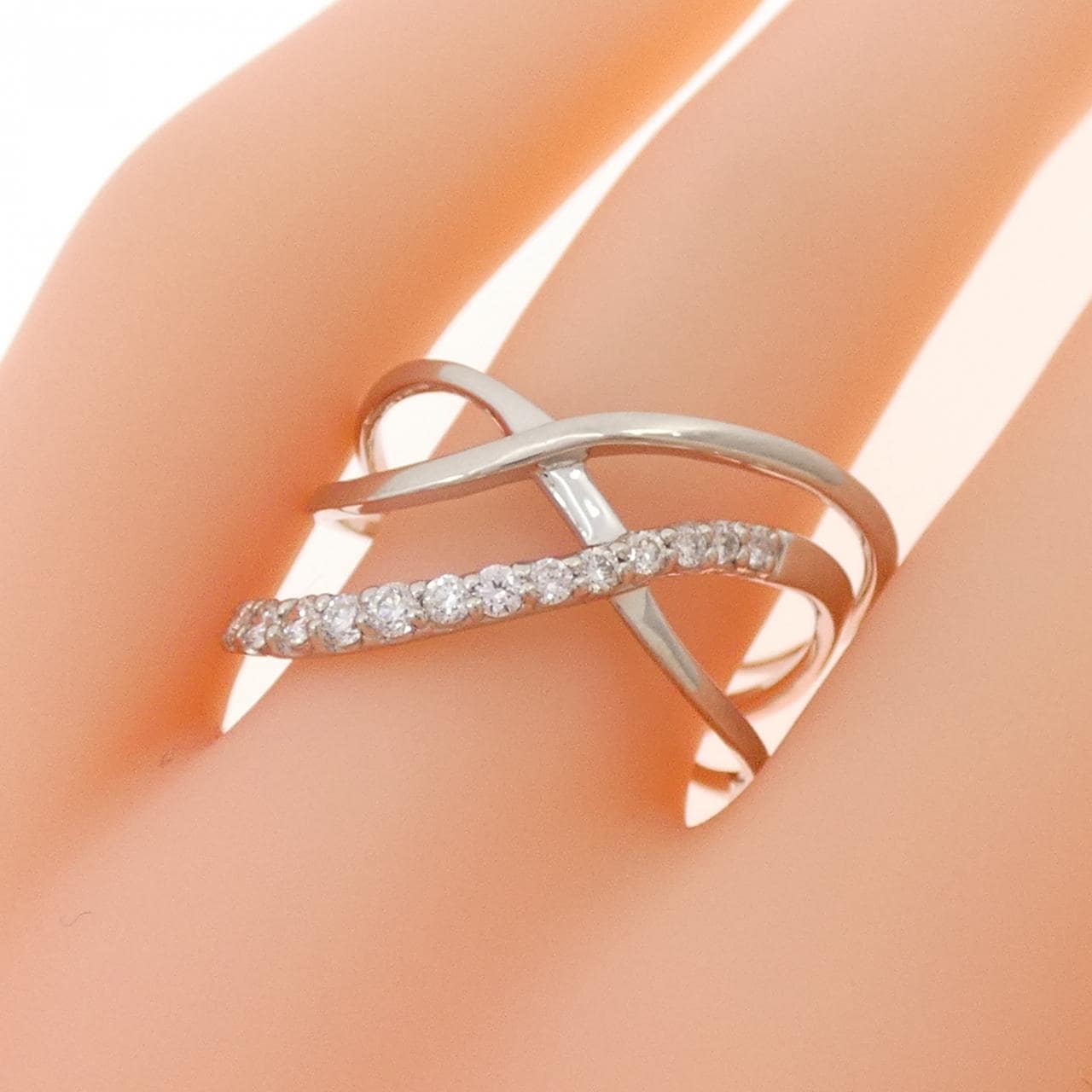 PT900 Diamond Ring 0.26CT