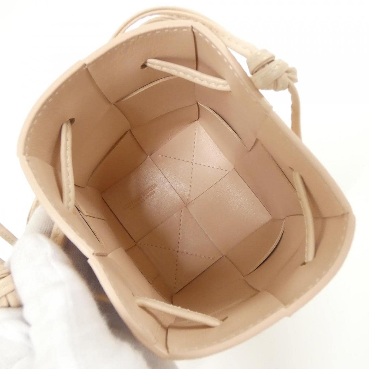 [新品] BOTTEGA VENETA 680217 VCQC4 单肩包