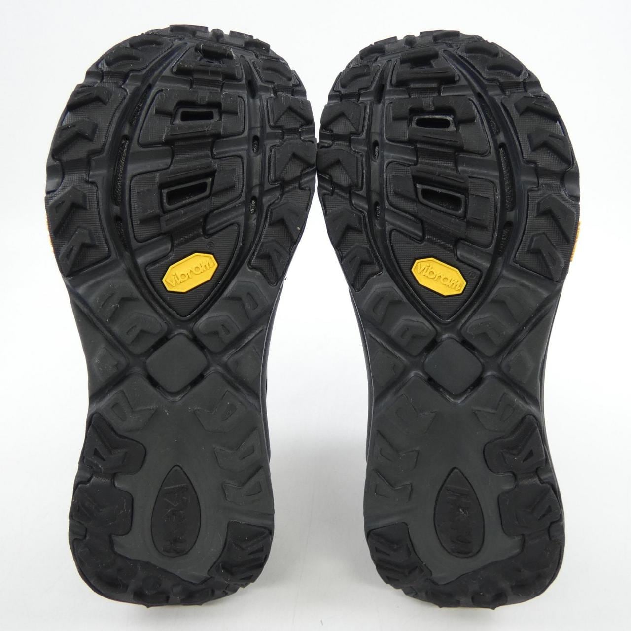 ホカオネオネ HOKA ONE ONE 1141572 スニーカー