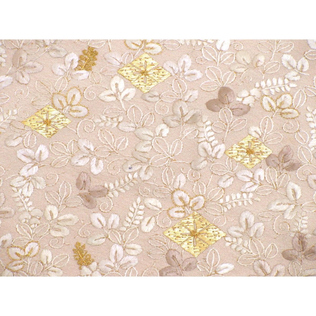 訪問着　刺繍加工