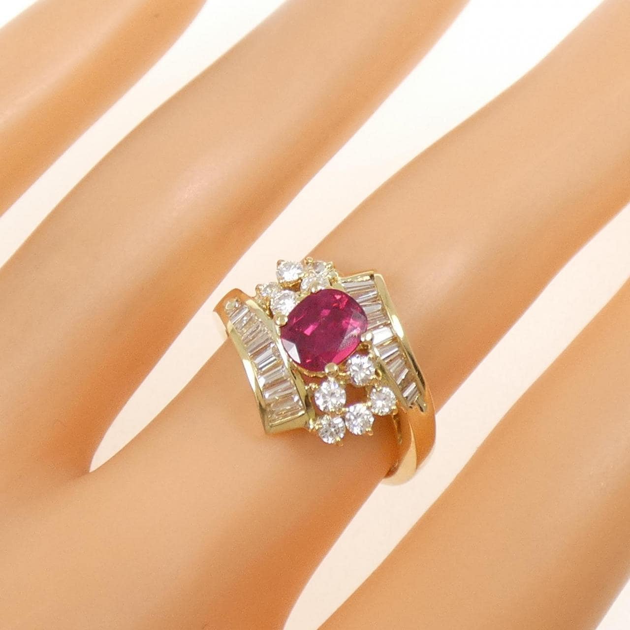 K18YG ルビー リング 0.749CT