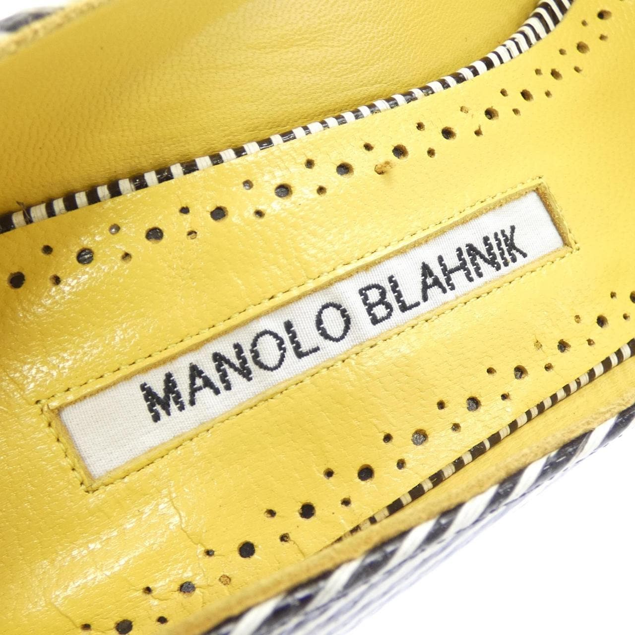 マノロブラニク MANOLO BLAHNIK パンプス