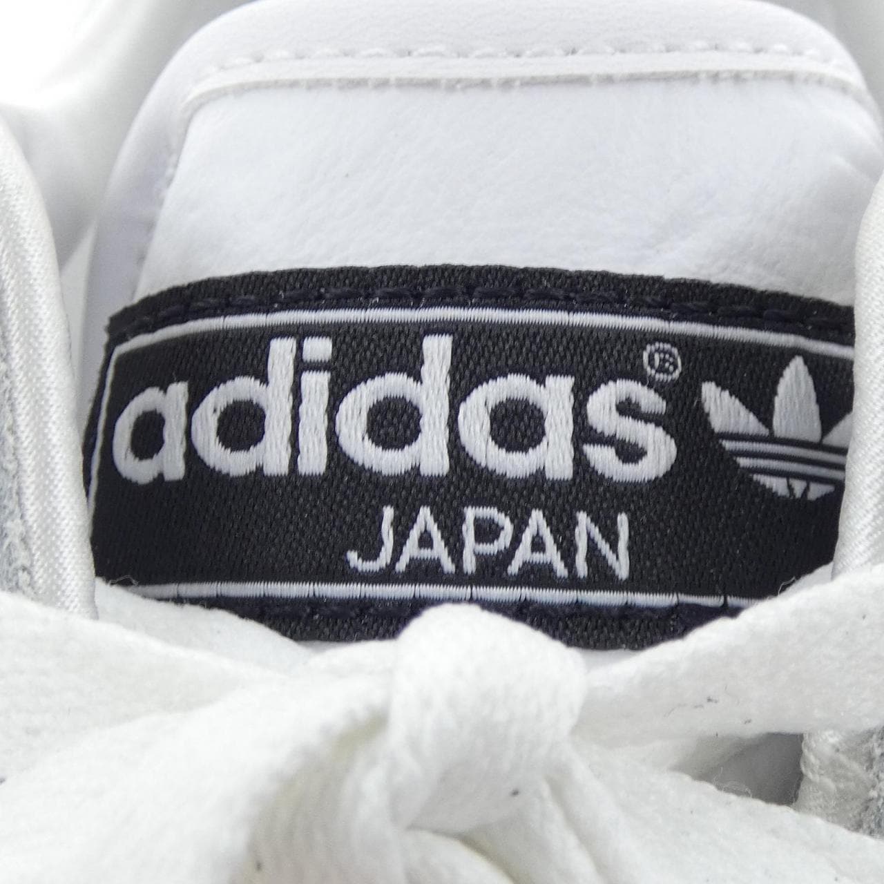 アディダス ADIDAS IH5489 スニーカー