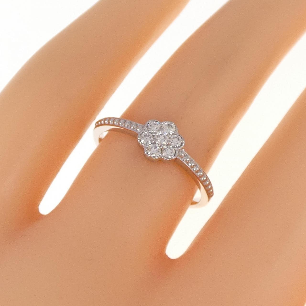 PT花朵鑽石戒指0.16CT