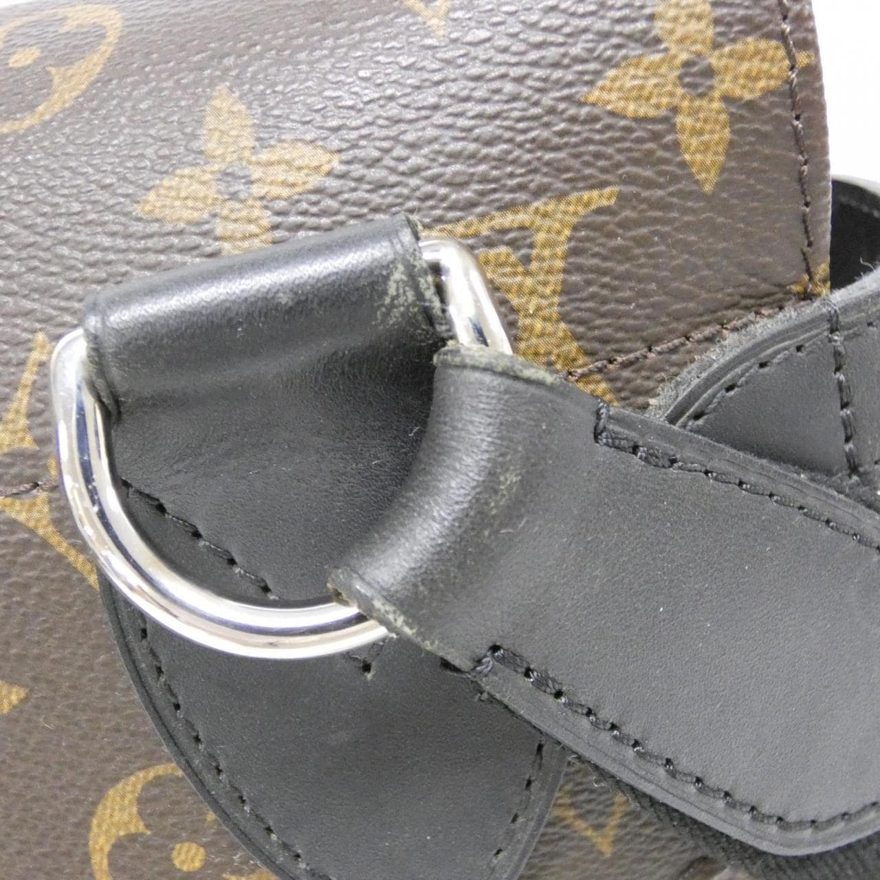 ルイヴィトン モノグラム マカサー ドレイク M40636 ショルダーバッグ