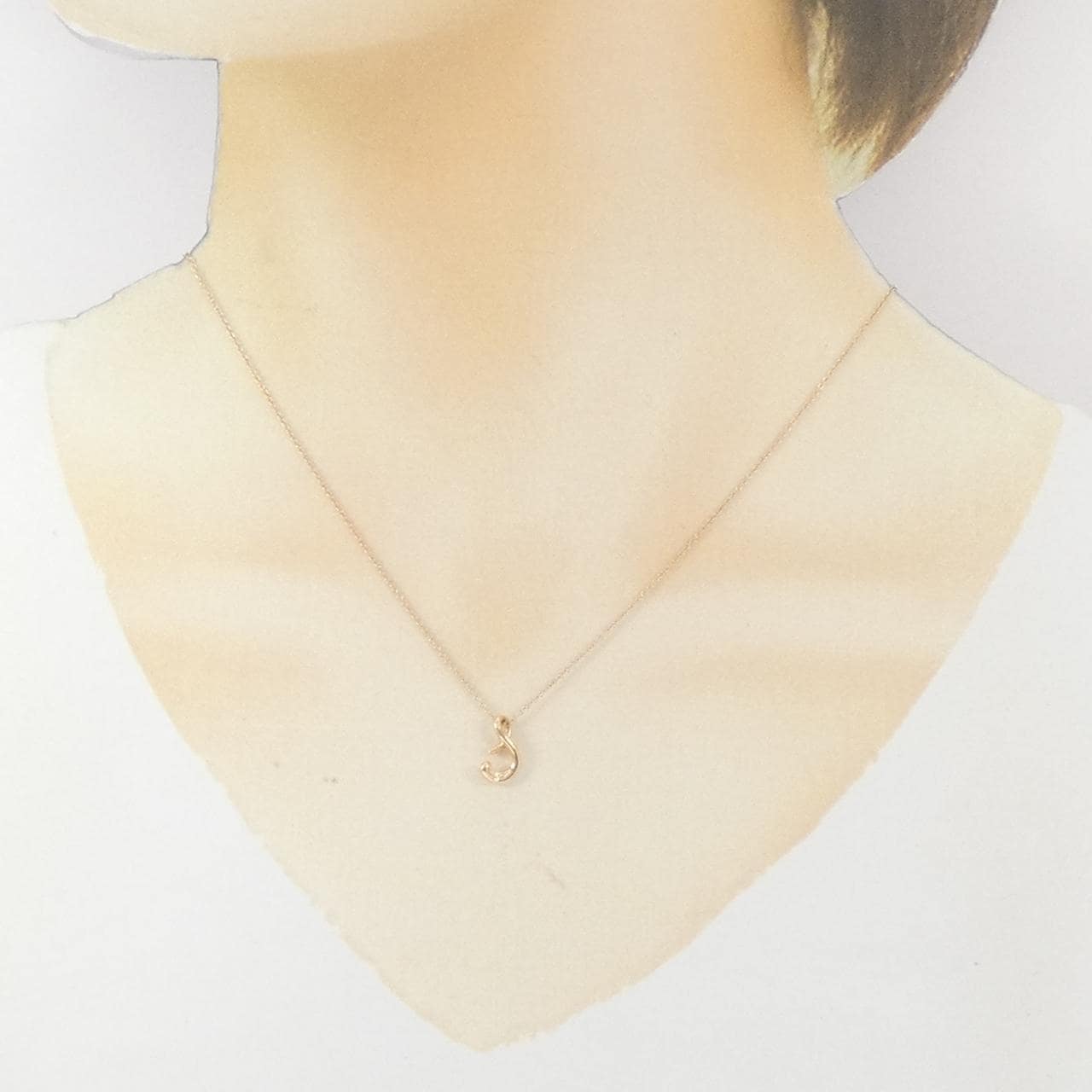 ティファニー レター ネックレス