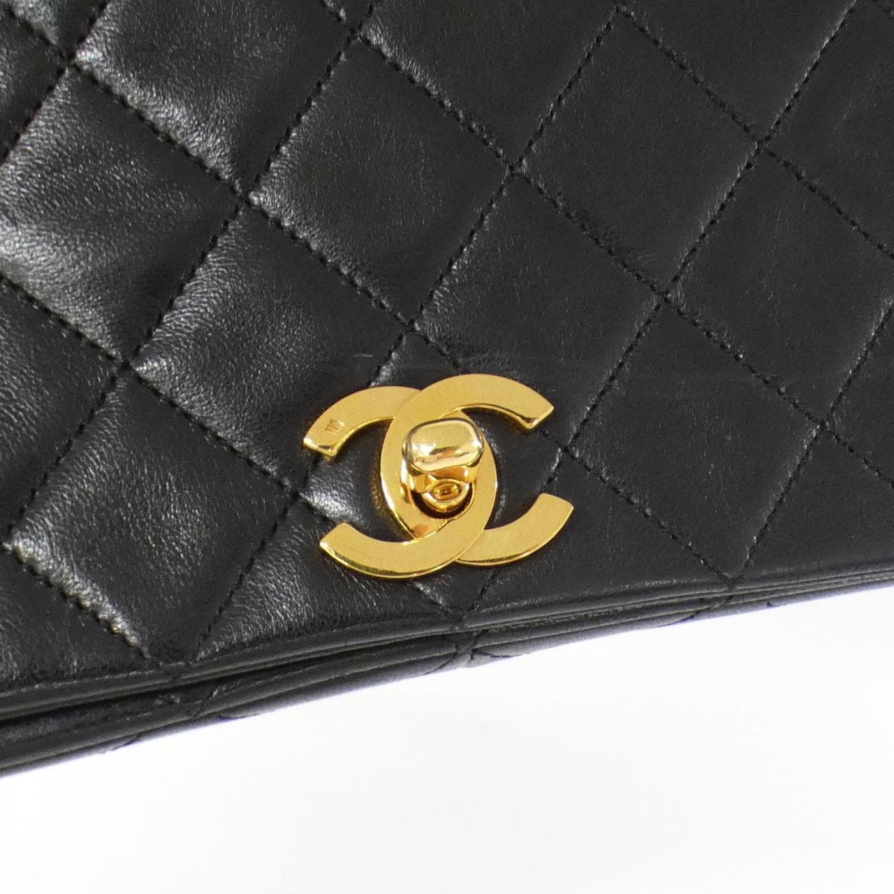 [vintage] CHANEL 2500 shoulder bag