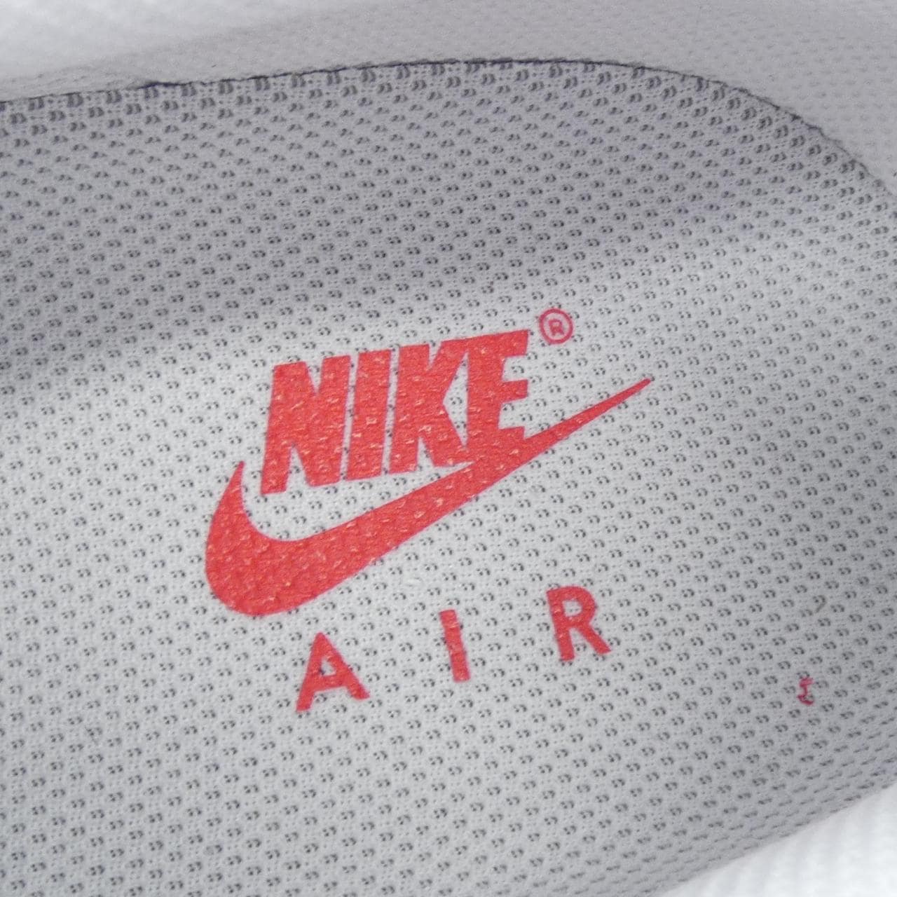 ナイキ NIKE IQ0407-100 スニーカー