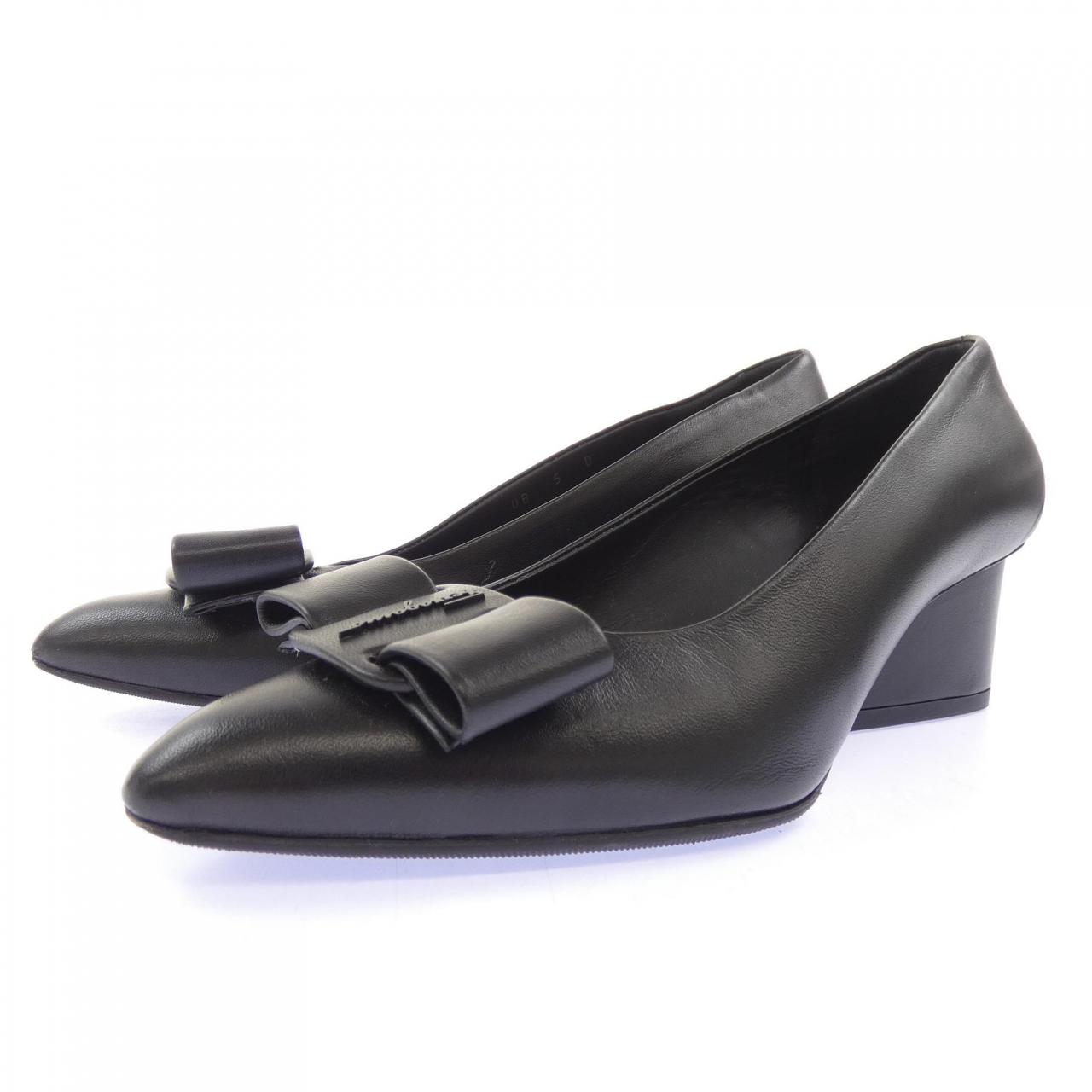 サルヴァトーレフェラガモ SALVATORE FERRAGAMO パンプス