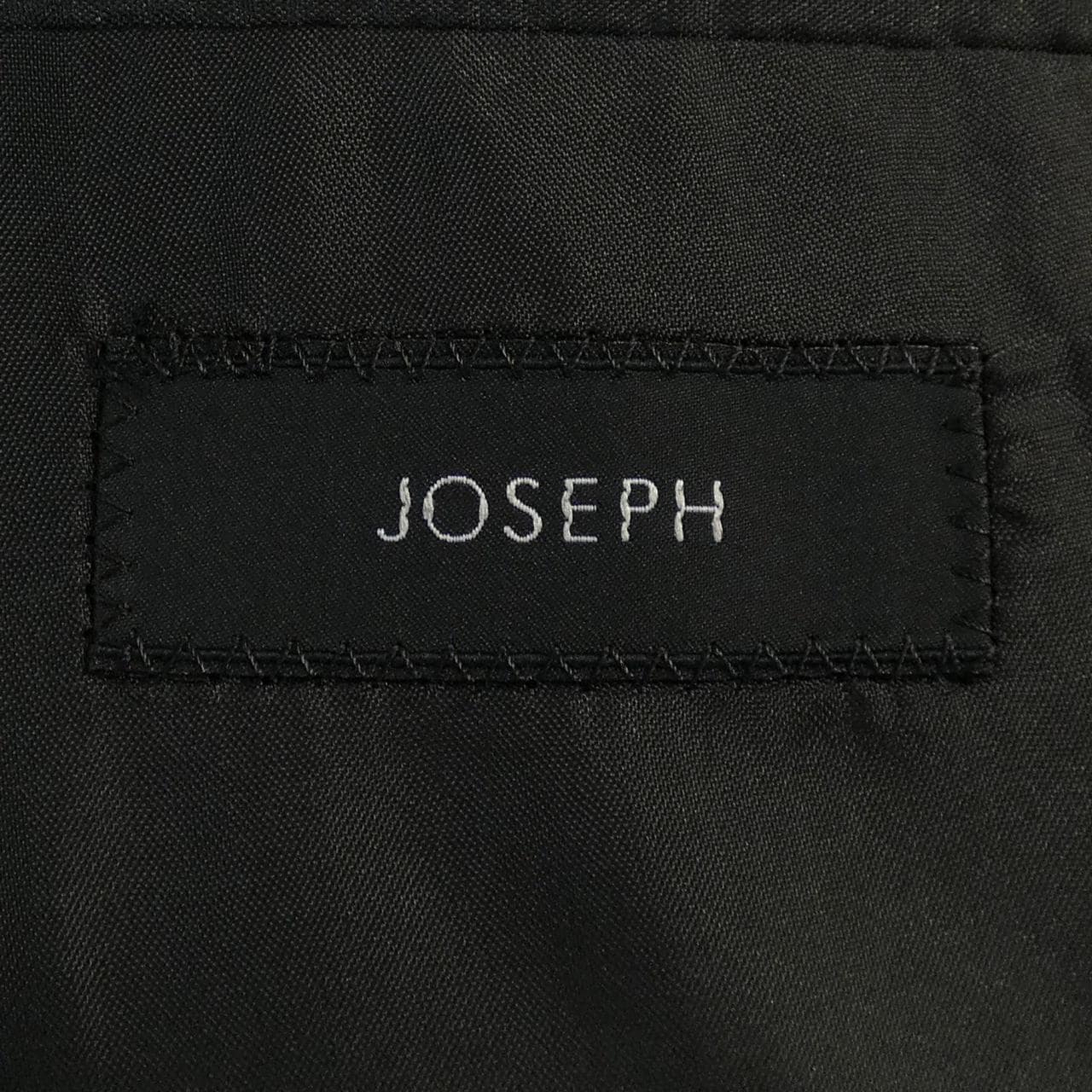 Joseph JOSEPH suit