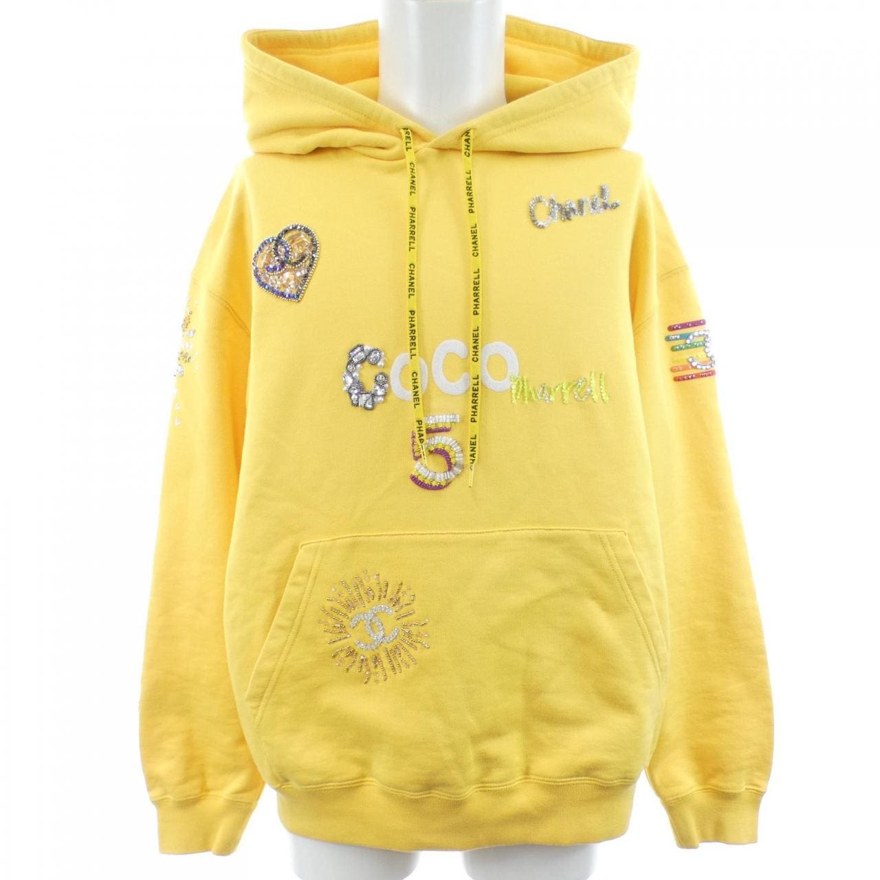 シャネル CHANEL PHARRELL WILLIAMS P61050K46831 パーカー