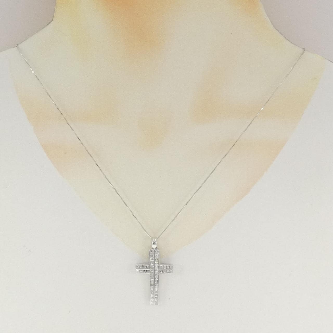 750WG/K18WG クロス ダイヤモンド ネックレス 2.18CT
