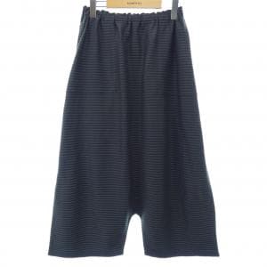 ミーイッセイミヤケ me ISSEY MIYAKE パンツ