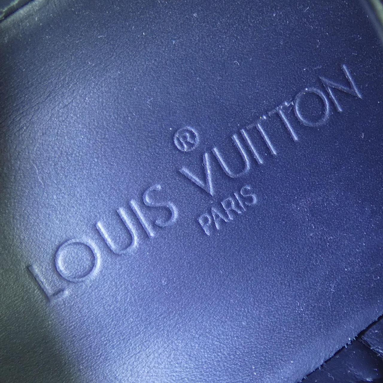 ルイヴィトン LOUIS VUITTON スニーカー