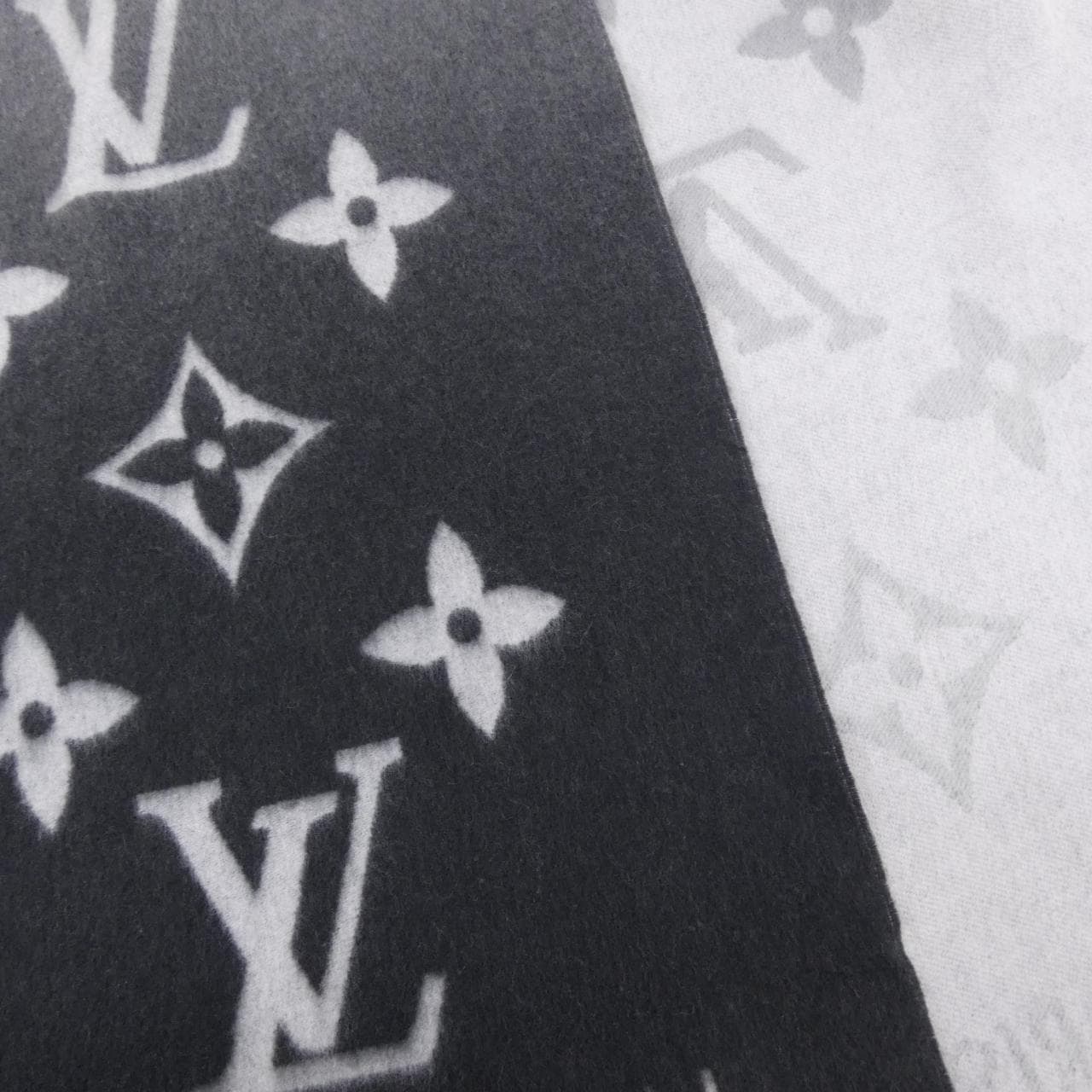 ルイヴィトン LOUIS VUITTON レイキャビック グラディエント M76336 MUFFLER