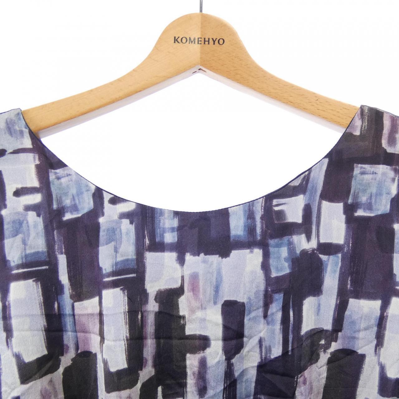 アルマーニコレツィオーニ ARMANI collezioni ワンピース