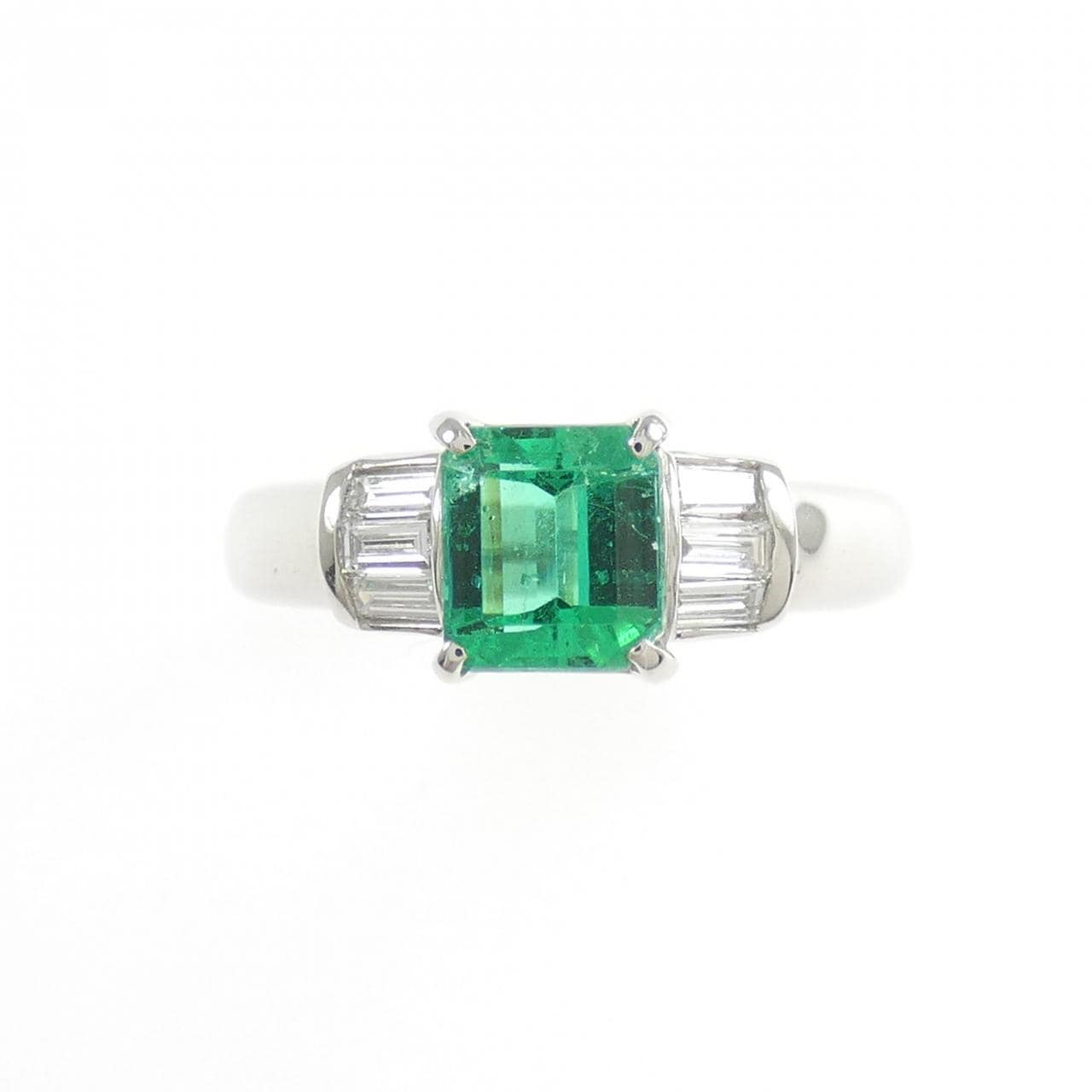 PT900 エメラルド リング 0.85CT